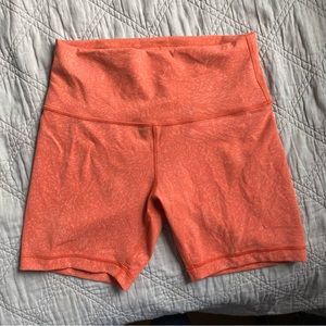 Lululemon Wunder Train High-Rise 6” Shorts- Size 8